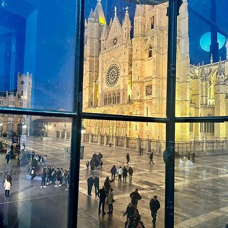 Albany Ancha Hotel León Buitenkant foto The Cathedral of the Holy Saviour